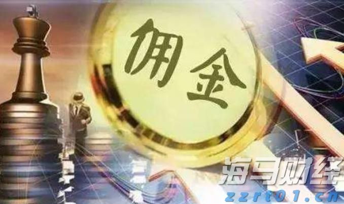 石卡镇：田间地头抗旱忙 齐心协力保春耕